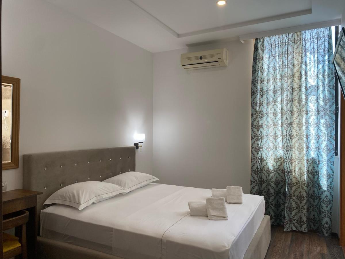 Hotel Republika 4*