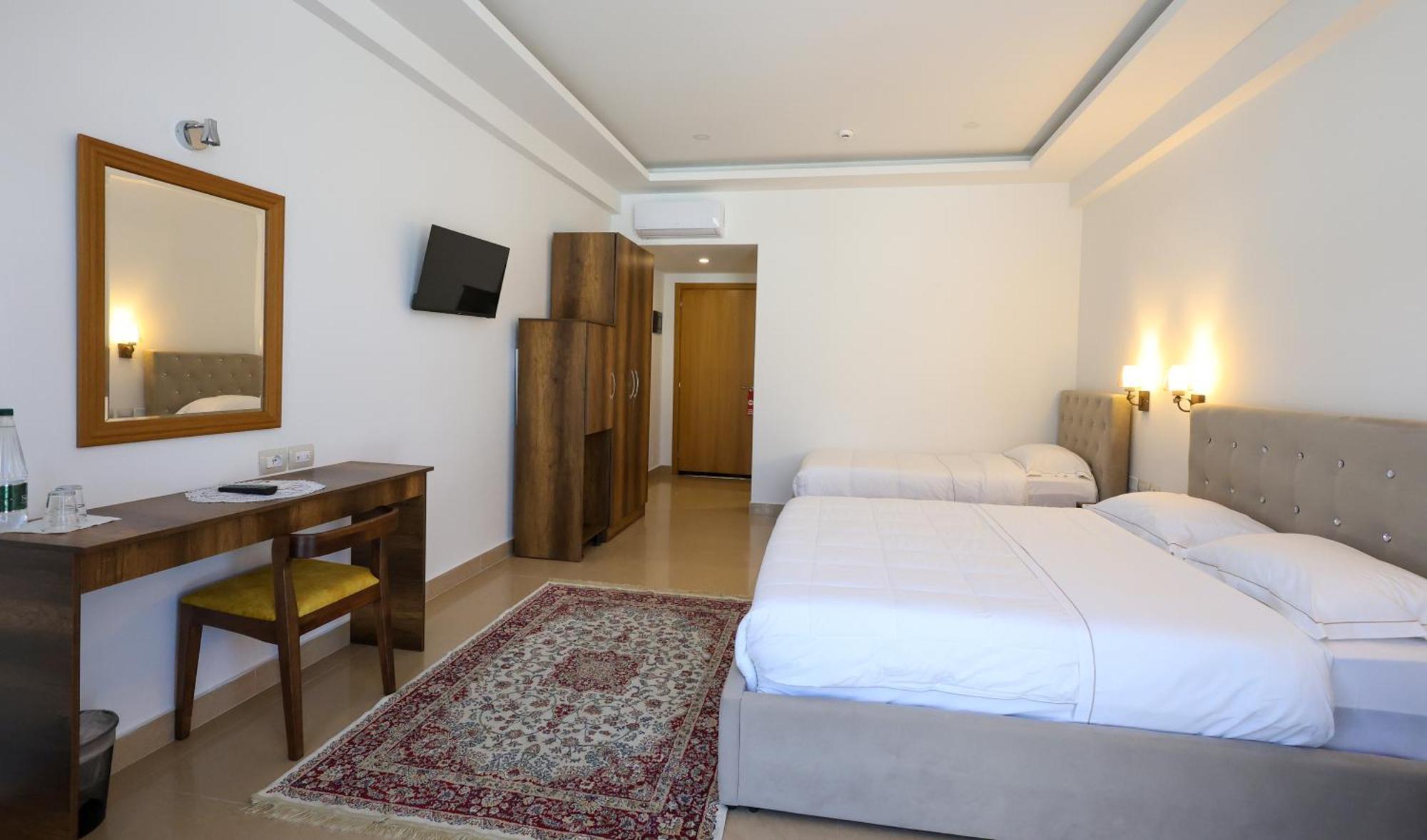 Hotel Republika Berat