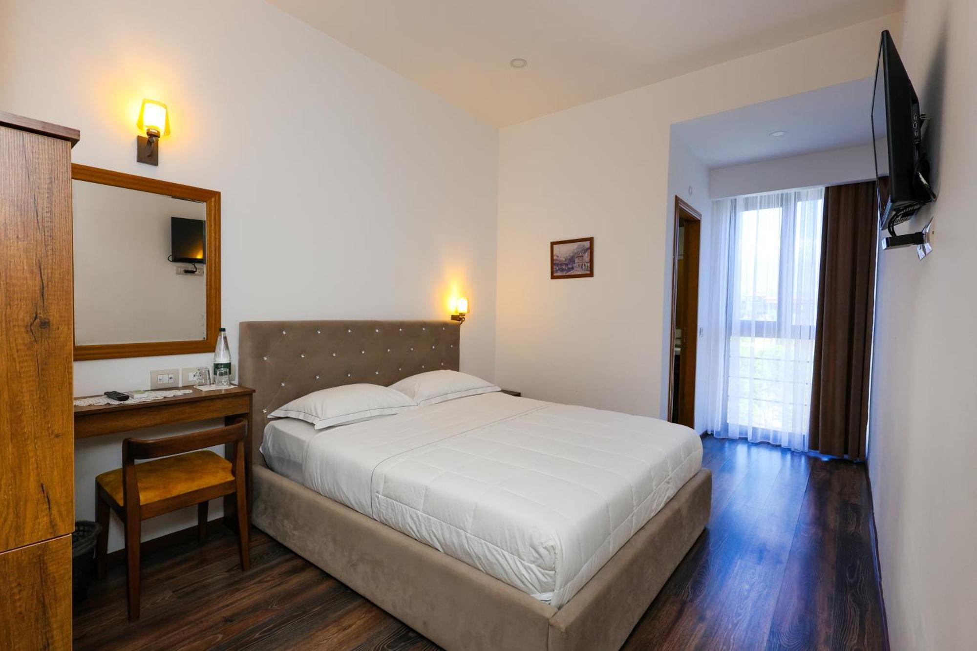 Republika Hotel Berat