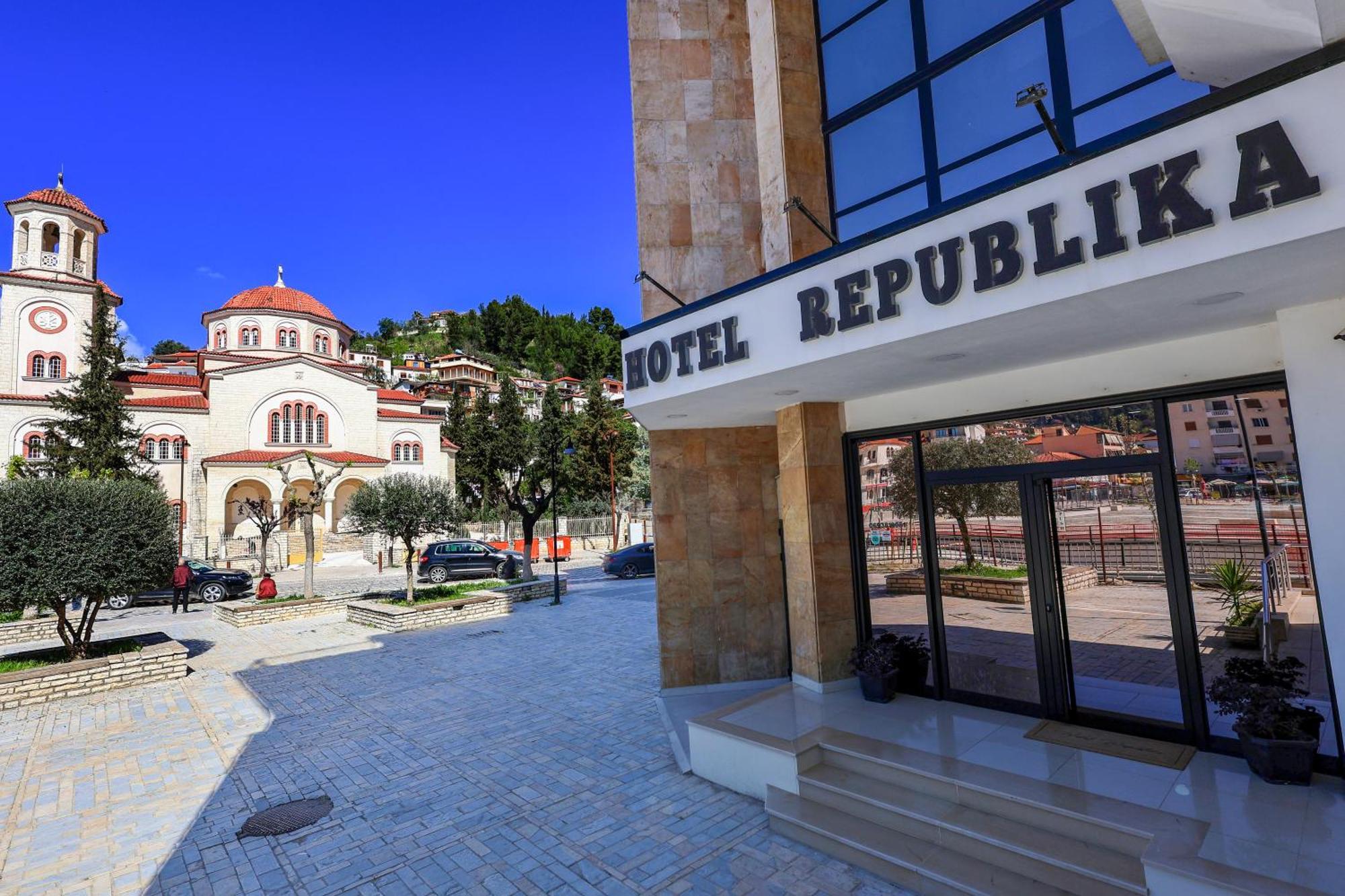 Republika Hotel
