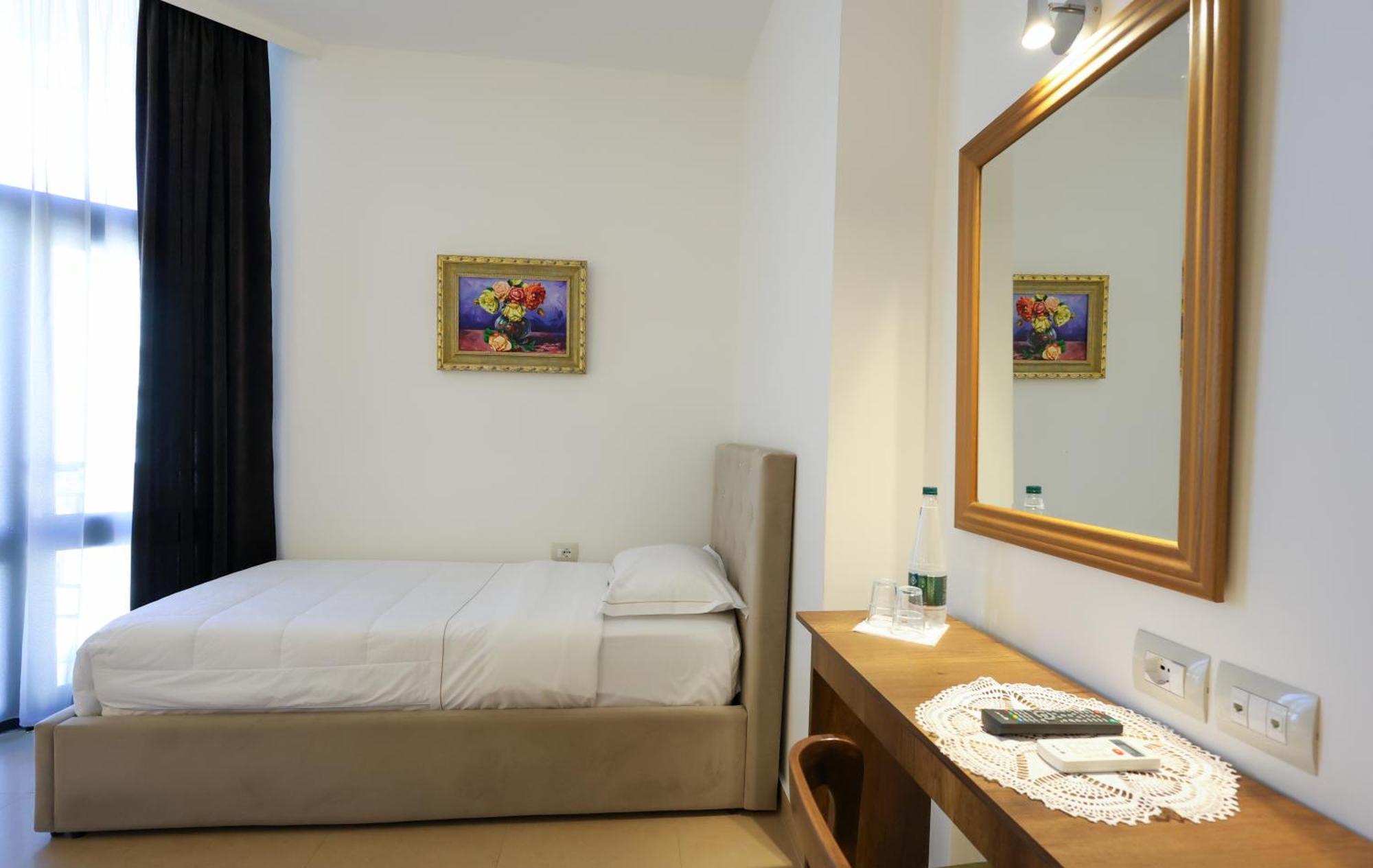 Hotel Republika 4*